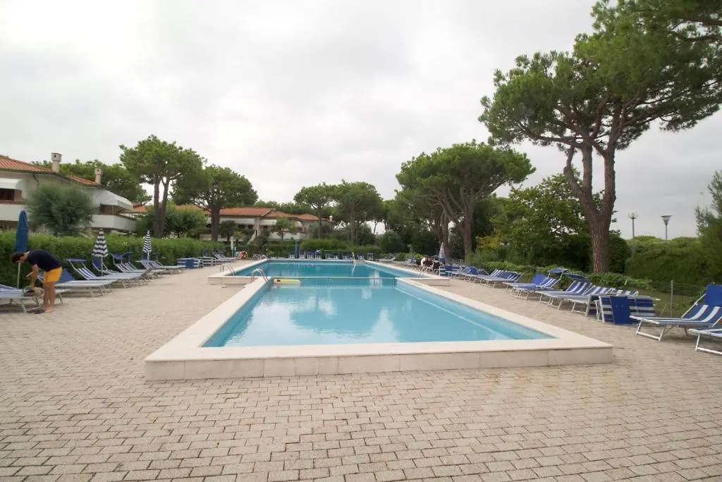 Apartment Appartamento Al Porticciolo-Residence Con Piscina-Cavallino Treporti